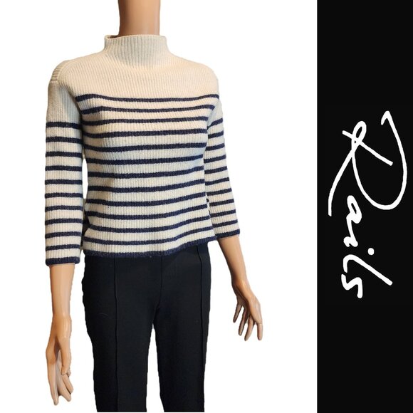 Rails Claudia Sweater Cream & Navy Stripe NWOT Med Some bleeding/pilling - Picture 1 of 14
